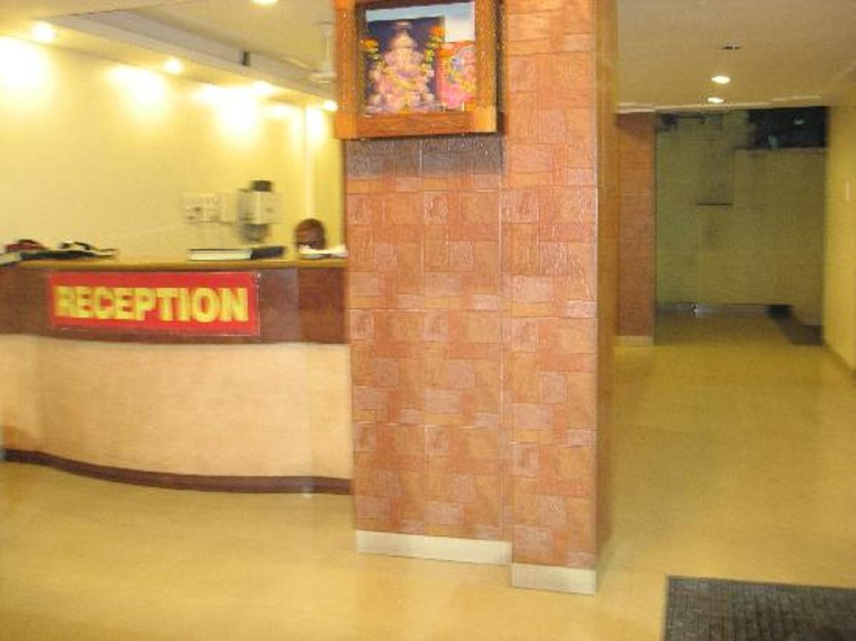 Hotel Rajdeep Púna Exteriér fotografie